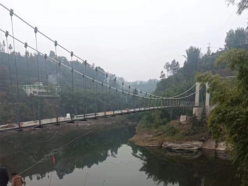 四川省宜賓市高縣萬(wàn)古村人行便橋